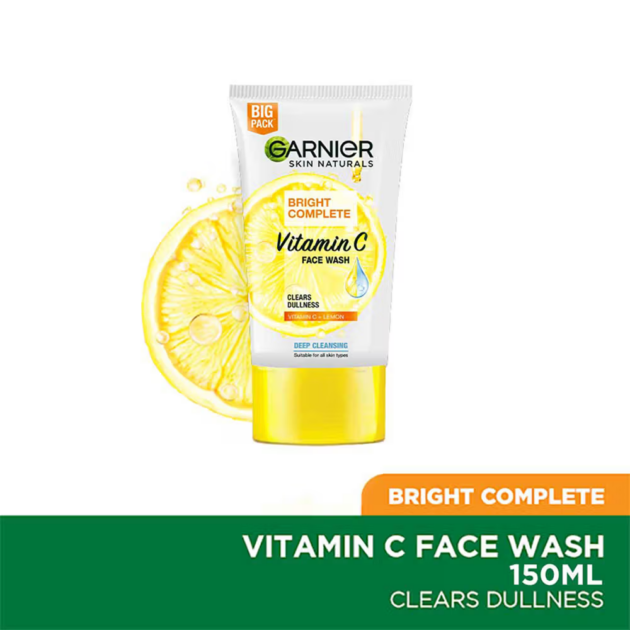 Garnier Bright Complete Vitamin C Face Wash (150g) - Image 3